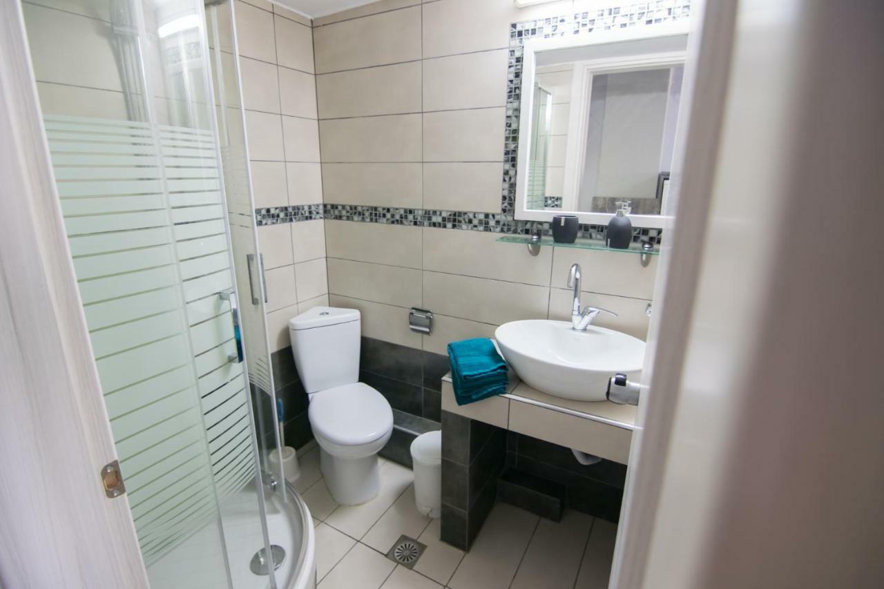 Avra Comfort Rooms Nea Poteidaia Ngoại thất bức ảnh