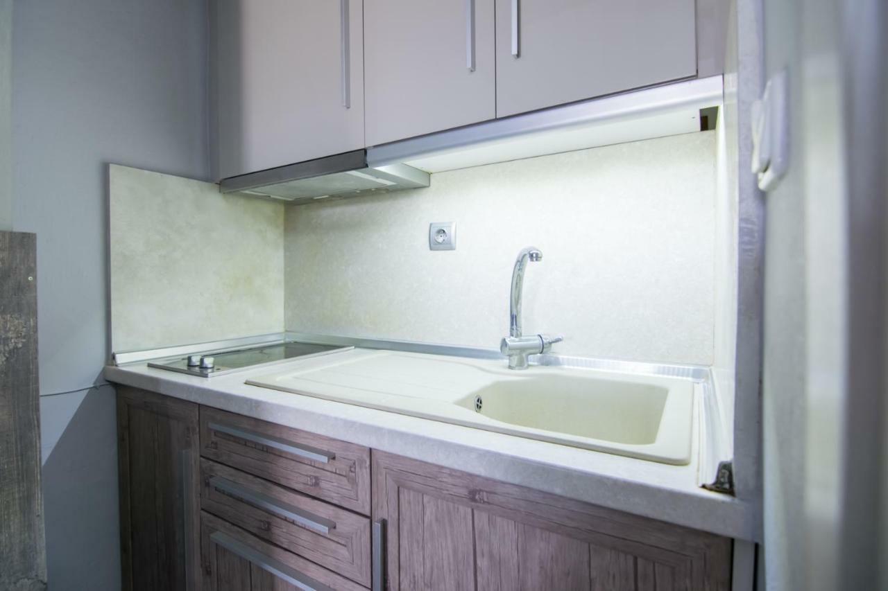 Avra Comfort Rooms Nea Poteidaia Ngoại thất bức ảnh