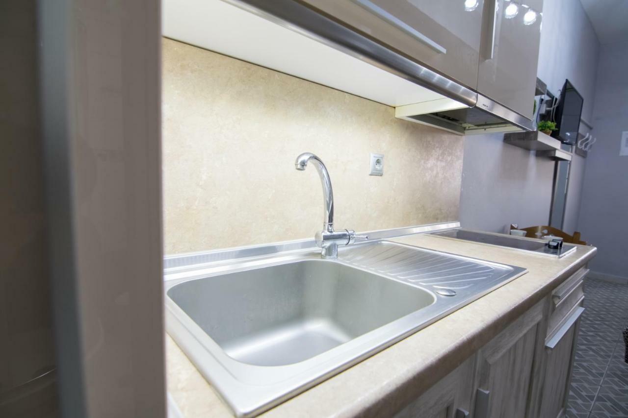 Avra Comfort Rooms Nea Poteidaia Ngoại thất bức ảnh
